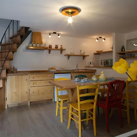 Feriehus Casa Antonia Cavaglio-Spoccia